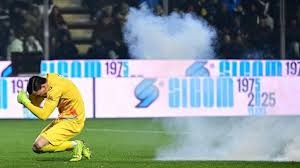 专家：拉爵希望曼联下赛季踢欧冠，否则将面临10