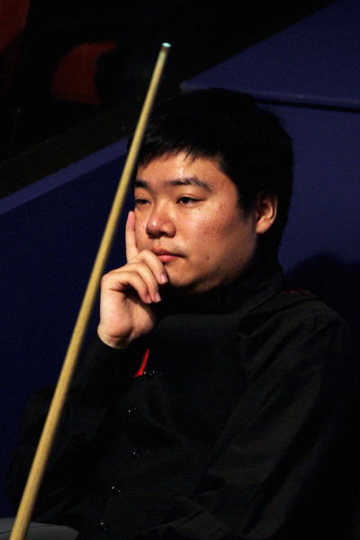 高度竞争的 高度竞争的