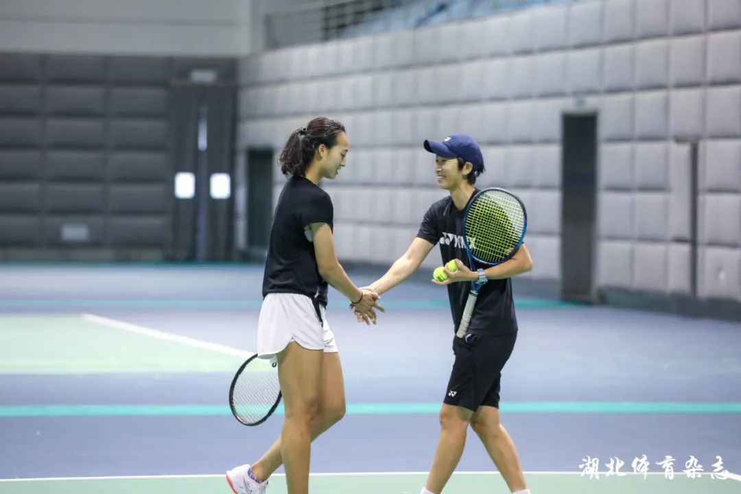 在其新书中 在其新书中