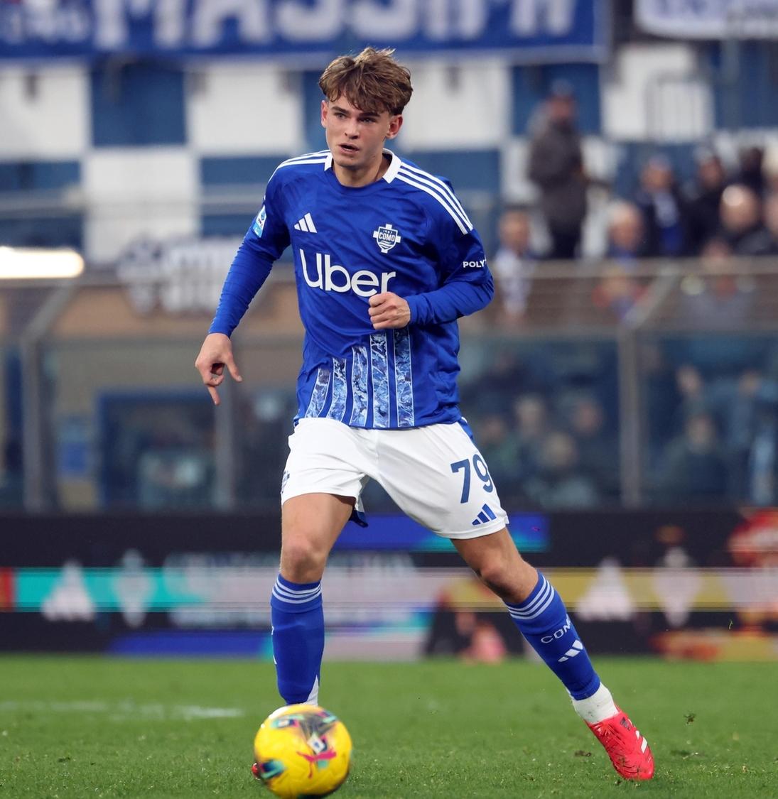 靠外部转会 靠外部转会